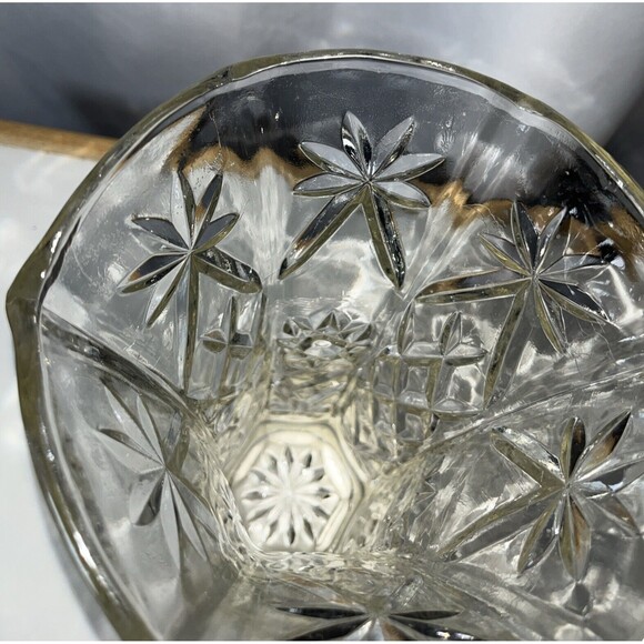 Anchor Hocking 10.5” Tall Star Of David Mid Century Pressed Glass Vase No Flower - Picture 6 of 8